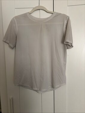 Lululemon Light Gray Sheer Short Sleeve Tee